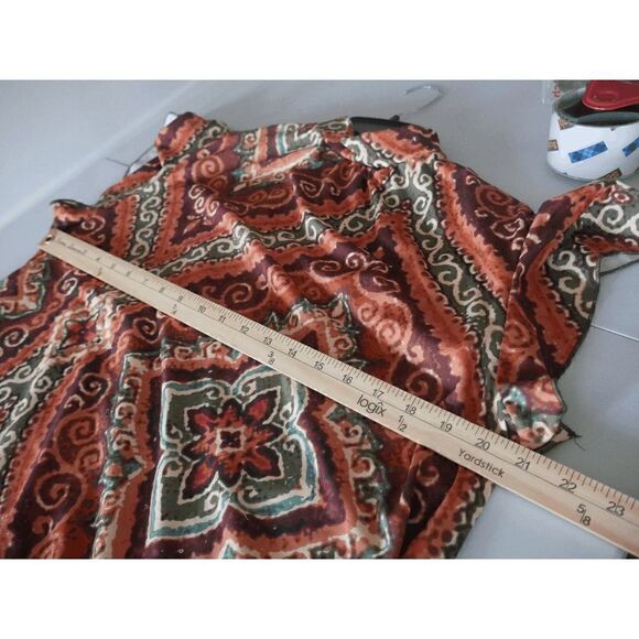 Women's Brown & Green Floral Mock Neck Flutter-Sleeve Top 1928-D3 - Picture 4 of 6